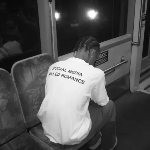 T-Shirt Social Media Killed Romance